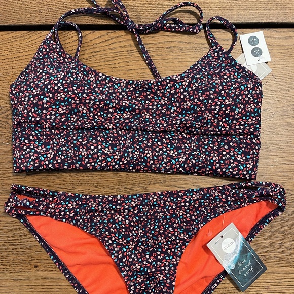 Swimsuit - Picture 1 of 2